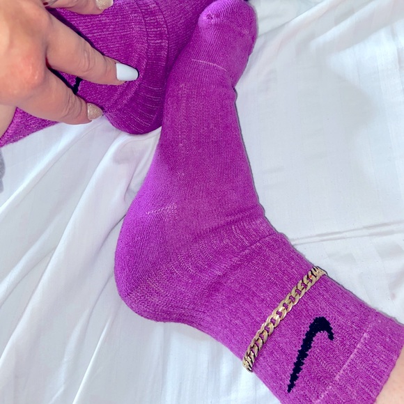 3PACK NIKE COLORED SOCKS ๐๐จ - Picture 2 of 5